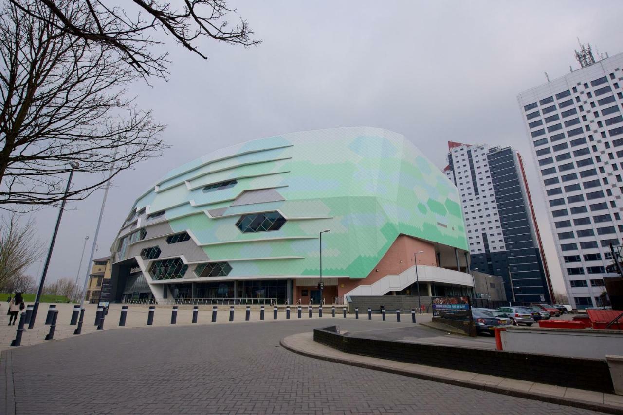 Arena Village Leeds  Buitenkant foto